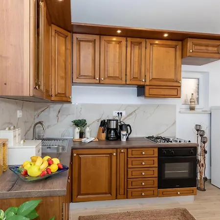 Two-bedroom In Ploce (Dubrovnik-Neretva)