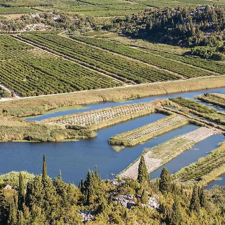 Two-bedroom In * Ploce (Dubrovnik-Neretva)