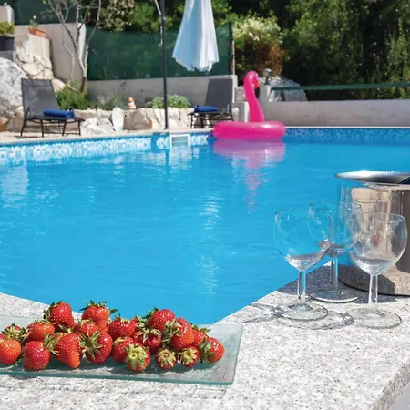 Two-bedroom In Casa vacanze *