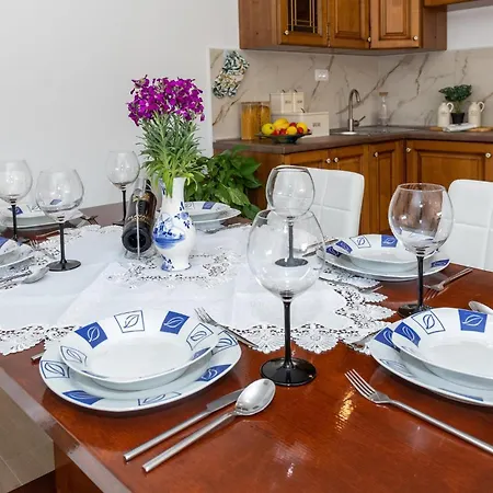 Two-bedroom In Σπίτι διακοπών Ploce (Dubrovnik-Neretva)