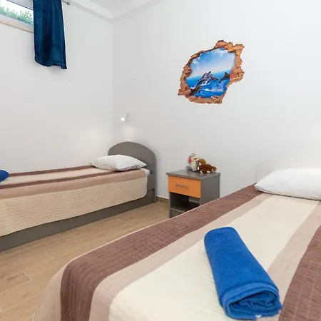 Two-bedroom In Ploce (Dubrovnik-Neretva)