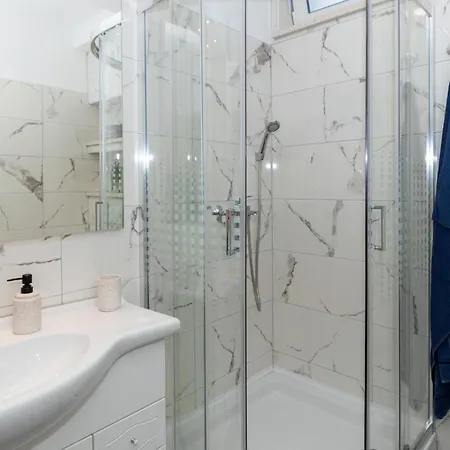 Two-bedroom In Hébergement de vacances