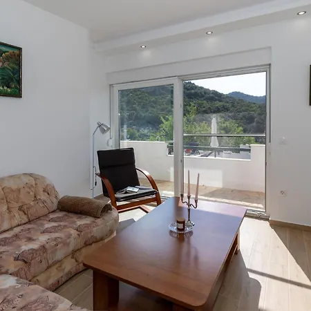 Vakantiehuis Two-bedroom In *