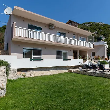 Vakantiehuis Two-bedroom In